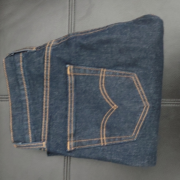 🔥LEVI STRAUSS & CO🔥 - Picture 3 of 4